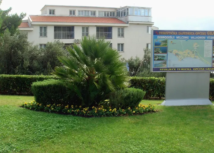 Aparthotel Pecic
